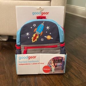 Harness rocket ship backpack for toddlers kids NEW IN BOX